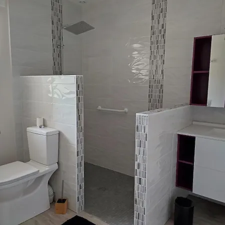 Holiday home Maison Des Hauts, Terre De Lavoirs